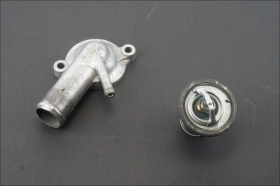 valvola termostatica con coperchio originale HONDA CBR 954 02 03