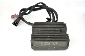 Piaggio Beverly 400 ie 06 10 regolatore di tensione originale