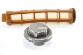 Piaggio Beverly 400 ie 06 10 tappo olio motore scarico con filtro originale