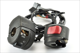 Suzuki Inazuma 250 12 17 commutatori devioluci originali per parti di ricambio