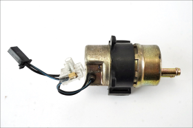 YAMAHA BT 1100 Bulldog 02 06 motorino pompa benzina esterna originale