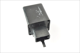 YAMAHA BT 1100 Bulldog 02 06 rele frecce originale