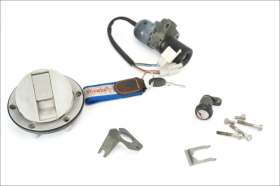 YAMAHA BT 1100 Bulldog 02 06 blocchetto contatto chiave con tappo benzina serratura sella e n. 1 chave originale