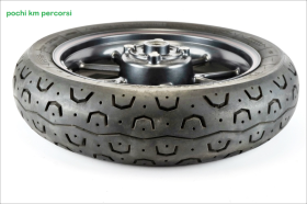 Triumph Street Twin 900 17 18 cerchio posteriore con pneumatico originale