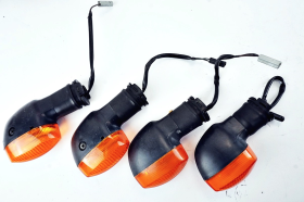 YAMAHA TDM 900 02 14 frecce indicatori di direzione originali