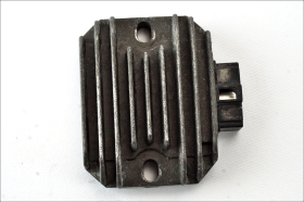 Yamaha Majesty 125 08 11 regolatore di tensione originale