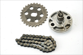 Honda Chiocciola 150 00 06 pompa olio con ingranaggio e catena originale