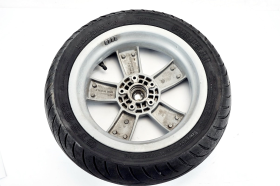 VESPA GT Granturismo 125 03 06 Front wheel with original tire