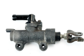 HONDA HORNET 600 07 14 pompa freno posteriore originale