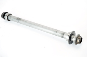 HONDA HORNET 600 07 14 asse perno posteriore con boccole dado e rondelle originale