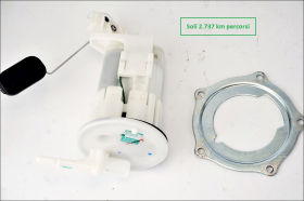Kawasaki Ninja 500 25 26 internal fuel pump with float and original flange