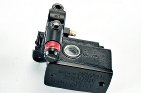 Suzuki GSX-8S 23 24 pompa freno anteriore originale