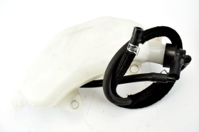 Suzuki GSX-8S 23 24 vaschetta borraccia vaso espansione con beccuccio e tubo originale