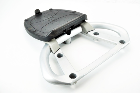 APRILIA SPORTCITY 200 04 08 maniglia maniglione posteriore originale con piastra bauletto GIVI