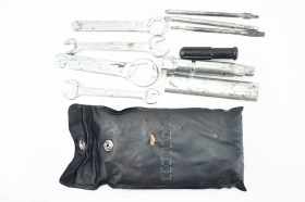 HONDA NX 650 DOMINATOR 1991 1995 borsetta utensili con utensili originale RD02E