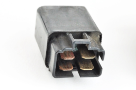 SUZUKI GSX R 600 750 K1 K2 K3 original relay