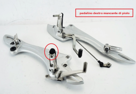 SUZUKI GLADIUS SFV 650 2009 2015 Rider and passenger footpegs with original gear shift lever brake lever rod and uniball -1 298914 44H L -1298913 44H R